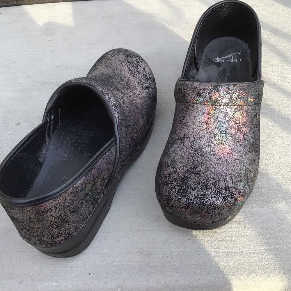 Womens Dansko XP clogs size 41 (10 1/2). Black/silver - Picture 2 of 8